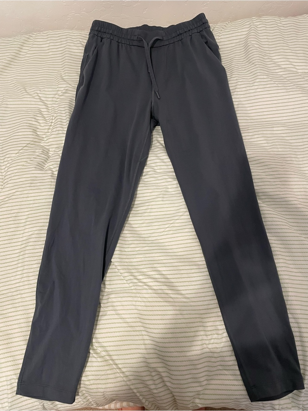 Current On Website Lululemon Men’s Soft Jersey Jogger Sz S